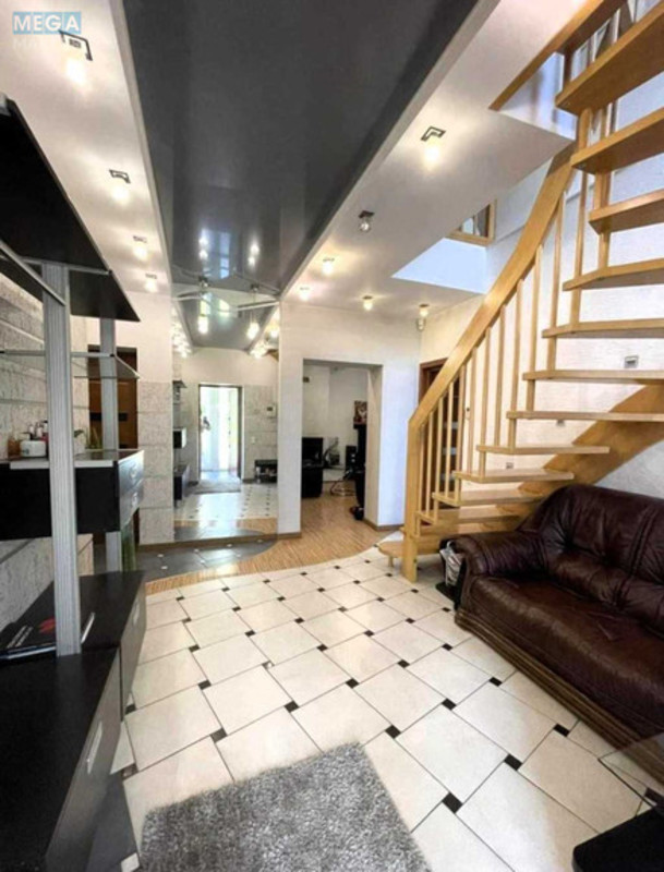 Продаж дома, 3&nbsp;поверху, 179&nbsp;кв.м, 5&nbsp;кімнат, ділянка 7&nbsp;соток, <a class="location-link" href="/belaya-tserkov/" title="Недвижимость Біла Церква">Біла Церква</a>, Глибочицька (изображение 8)