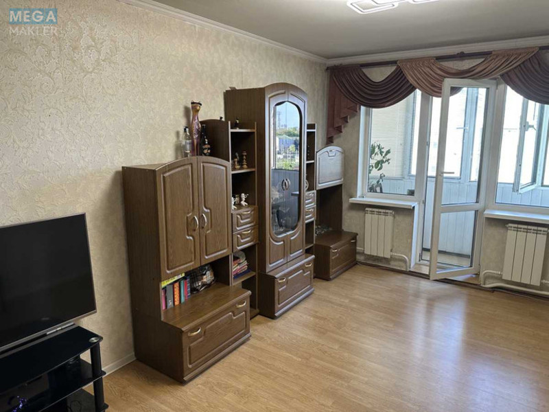 Продаж 3 кімнатної квартири (59/40/8), 9 пов. 9 пов. будинку, <a class="location-link" href="/kiev/" title="Недвижимость Київ">Київ</a>, <a class="location-link" href="/kiev/shevchenkovskij/" title="Недвижимость Шевченківський район">Шевченківський р-н</a>, Борщагівська вул., 4 (изображение 4)