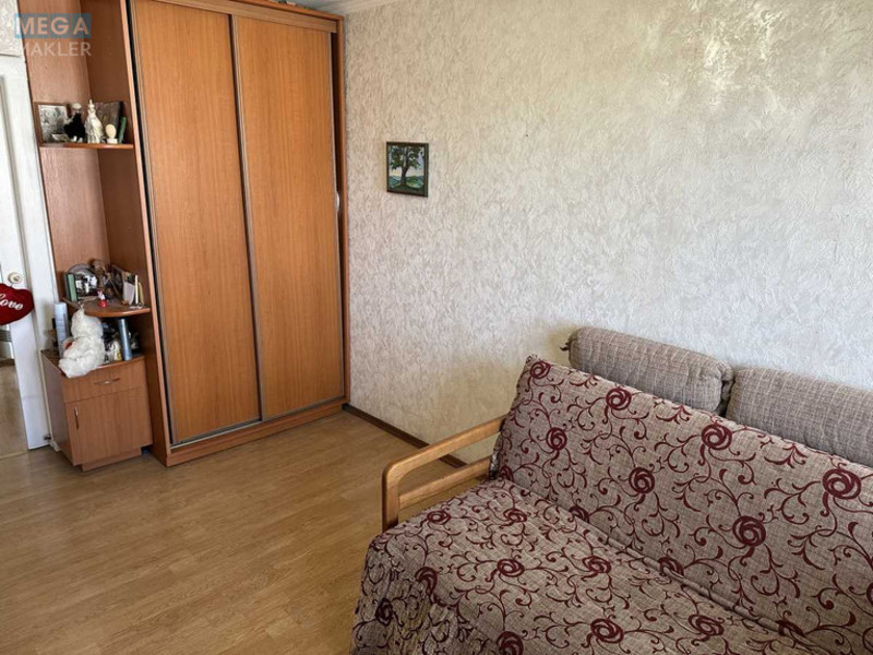 Продаж 3 кімнатної квартири (59/40/8), 9 пов. 9 пов. будинку, <a class="location-link" href="/kiev/" title="Недвижимость Київ">Київ</a>, <a class="location-link" href="/kiev/shevchenkovskij/" title="Недвижимость Шевченківський район">Шевченківський р-н</a>, Борщагівська вул., 4 (изображение 9)