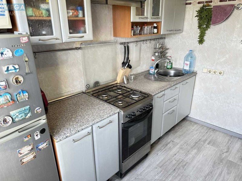 Продаж 3 кімнатної квартири (59/40/8), 9 пов. 9 пов. будинку, <a class="location-link" href="/kiev/" title="Недвижимость Київ">Київ</a>, <a class="location-link" href="/kiev/shevchenkovskij/" title="Недвижимость Шевченківський район">Шевченківський р-н</a>, Борщагівська вул., 4 (изображение 13)