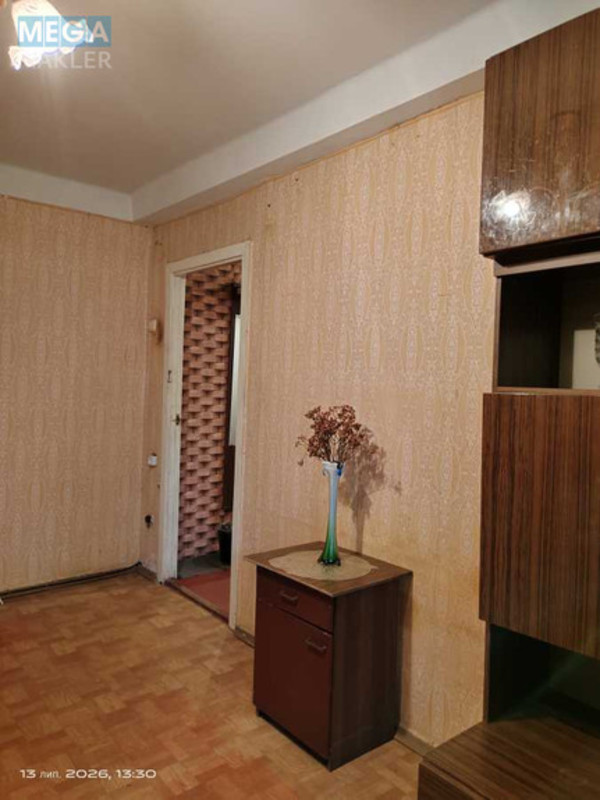 Продаж 2 кімнатної квартири (44,2/29,2/6,8), 4 пов. 5 пов. будинку, <a class="location-link" href="/kiev/" title="Недвижимость Київ">Київ</a>, <a class="location-link" href="/kiev/svyatoshinskij/" title="Недвижимость Святошинський район">Святошинський р-н</a>, Генерала Потапова ул., 1В (изображение 2)