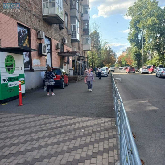 Оренда комерційної нерухомості, 72&nbsp;кв.м, под магазин, <a class="location-link" href="/kiev/" title="Недвижимость Київ">Київ</a>, <a class="location-link" href="/kiev/solomenskij/" title="Недвижимость Солом'янський район">Солом'янський р-н</a>, Повітряних Сил просп., 20/1 (изображение 4)