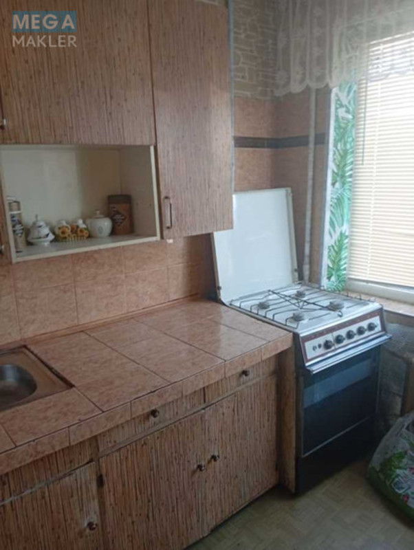 Оренда 3 кімнатної квартири, <a class="location-link" href="/kiev/" title="Недвижимость Київ">Київ</a>, <a class="location-link" href="/kiev/svyatoshinskij/" title="Недвижимость Святошинський район">Святошинський р-н</a>, Академіка Булаховського вул., 30а (изображение 3)
