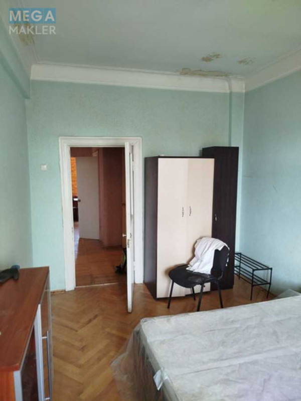 Продаж 3 кімнатної квартири (70/45/7), 5 пов. 5 пов. будинку, <a class="location-link" href="/kiev/" title="Недвижимость Київ">Київ</a>, <a class="location-link" href="/kiev/shevchenkovskij/" title="Недвижимость Шевченківський район">Шевченківський р-н</a>, Олександра Довженка вул., 10 (изображение 4)