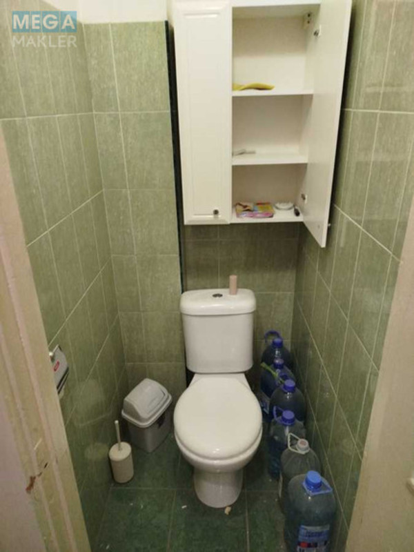 Продаж 3 кімнатної квартири (70/45/7), 5 пов. 5 пов. будинку, <a class="location-link" href="/kiev/" title="Недвижимость Київ">Київ</a>, <a class="location-link" href="/kiev/shevchenkovskij/" title="Недвижимость Шевченківський район">Шевченківський р-н</a>, Олександра Довженка вул., 10 (изображение 12)