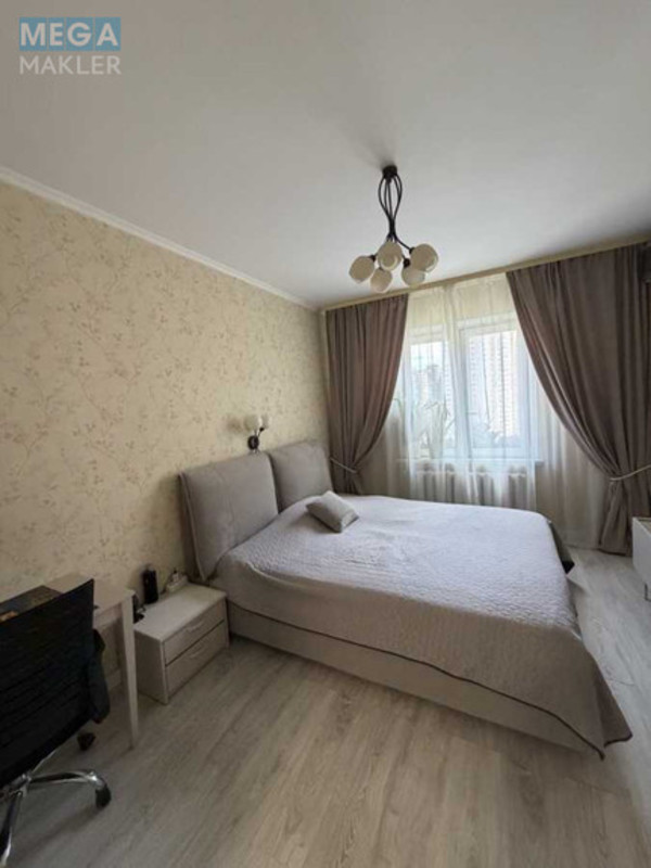 Продаж 2 кімнатної квартири (73/?/?), 13 пов. 22 пов. будинку, <a class="location-link" href="/kiev/" title="Недвижимость Київ">Київ</a>, <a class="location-link" href="/kiev/darnickij/" title="Недвижимость Дарницький район">Дарницький р-н</a>, Урлівська вул., 17 (изображение 5)
