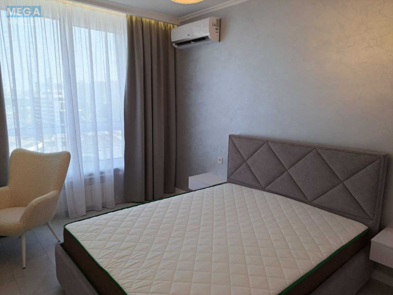 Оренда 1 кімнатної квартири, <a class="location-link" href="/kiev/" title="Недвижимость Київ">Київ</a>, <a class="location-link" href="/kiev/darnickij/" title="Недвижимость Дарницький район">Дарницький р-н</a>, Дніпровська наб., 17к (изображение 5)