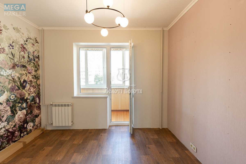 Продаж 3 кімнатної квартири (70/42/7,3), 4 пов. 9 пов. будинку, <a class="location-link" href="/kiev/" title="Недвижимость Київ">Київ</a>, <a class="location-link" href="/kiev/darnickij/" title="Недвижимость Дарницький район">Дарницький р-н</a>, Декабристів вул., 5 (изображение 6)