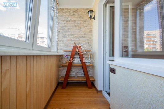 Продаж 3 кімнатної квартири (70/42/7,3), 4 пов. 9 пов. будинку, <a class="location-link" href="/kiev/" title="Недвижимость Київ">Київ</a>, <a class="location-link" href="/kiev/darnickij/" title="Недвижимость Дарницький район">Дарницький р-н</a>, Декабристів вул., 5 (изображение 9)