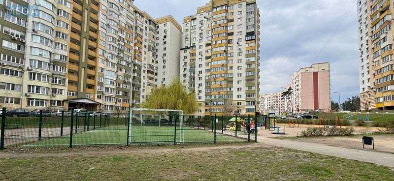 Продаж 3 кімнатної квартири (123/45/30), 15 пов. 16 пов. будинку, <a class="location-link" href="/ukrainka/" title="Недвижимость Українка">Українка</a>, Будівельників, 14в (изображение 20)