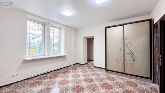 Продаж комерційної нерухомості, 150&nbsp;кв.м, <a class="location-link" href="/kiev/" title="Недвижимость Київ">Київ</a>, <a class="location-link" href="/kiev/obolonskij/" title="Недвижимость Оболонський район">Оболонський р-н</a>, Героїв Сталінграду просп., 12Д (изображение 8)