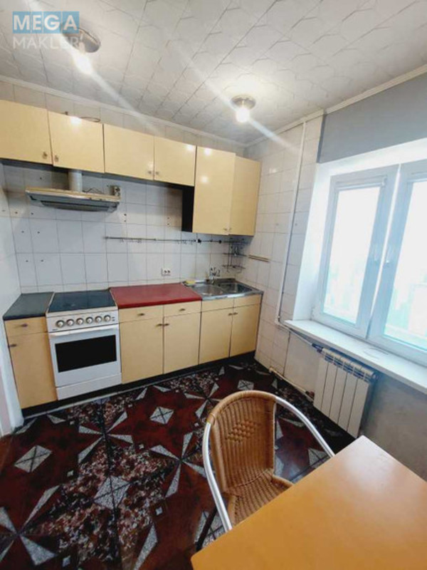 Оренда 2 кімнатної квартири, <a class="location-link" href="/kiev/" title="Недвижимость Київ">Київ</a>, <a class="location-link" href="/kiev/darnickij/" title="Недвижимость Дарницький район">Дарницький р-н</a>, Ревуцкого ул., 11А (изображение 8)