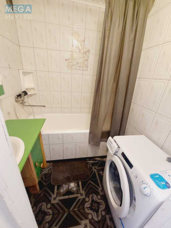 Оренда 2 кімнатної квартири, <a class="location-link" href="/kiev/" title="Недвижимость Київ">Київ</a>, <a class="location-link" href="/kiev/darnickij/" title="Недвижимость Дарницький район">Дарницький р-н</a>, Ревуцкого ул., 11А (изображение 10)