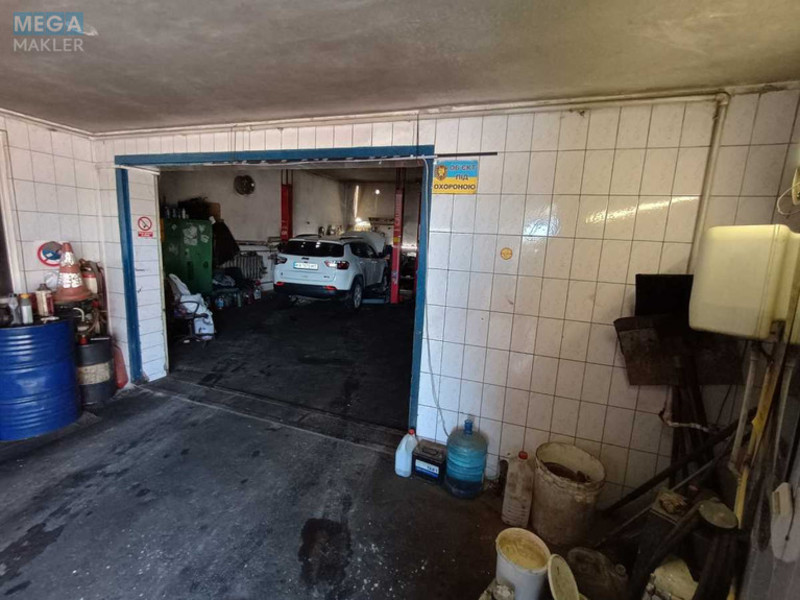 Продаж комерційної нерухомості, 225&nbsp;кв.м, <a class="location-link" href="/kiev/" title="Недвижимость Київ">Київ</a>, <a class="location-link" href="/kiev/desnyanskij/" title="Недвижимость Деснянський район">Деснянський р-н</a>, Миколи Закревського вул., 93 (изображение 15)