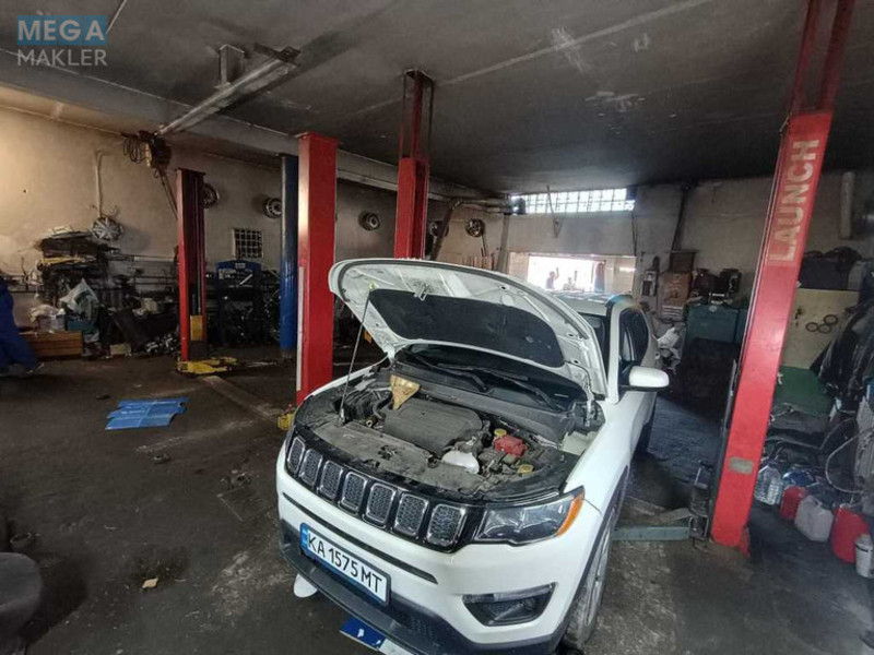 Продаж комерційної нерухомості, 225&nbsp;кв.м, <a class="location-link" href="/kiev/" title="Недвижимость Київ">Київ</a>, <a class="location-link" href="/kiev/desnyanskij/" title="Недвижимость Деснянський район">Деснянський р-н</a>, Миколи Закревського вул. (изображение 6)
