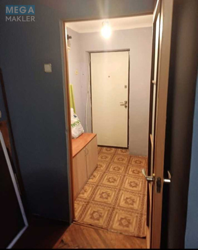 Продаж 1 кімнатної квартири (30/19/6), 1 пов. 5 пов. будинку, <a class="location-link" href="/kiev/" title="Недвижимость Київ">Київ</a>, <a class="location-link" href="/kiev/goloseevskij/" title="Недвижимость Голосіївський район">Голосіївський р-н</a>, Василя Жуковського пров., 5 (изображение 8)