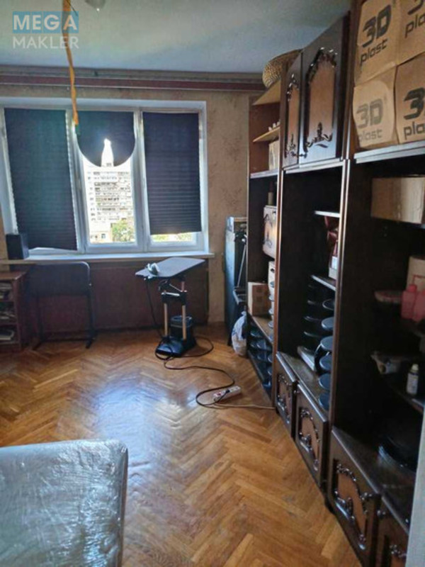 Продаж 2 кімнатної квартири (72/45/9), 7 пов. 9 пов. будинку, <a class="location-link" href="/kiev/" title="Недвижимость Київ">Київ</a>, <a class="location-link" href="/kiev/pecherskij/" title="Недвижимость Печерський район">Печерський р-н</a>, Предславинська вул., 36 (изображение 4)