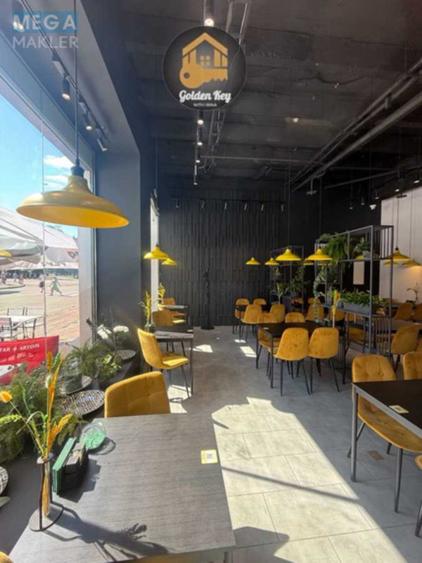 Продаж комерційної нерухомості, 802&nbsp;кв.м, <a class="location-link" href="/kiev/" title="Недвижимость Київ">Київ</a>, <a class="location-link" href="/kiev/podolskij/" title="Недвижимость Подільський район">Подільський р-н</a>, Контрактова пл., 2/1 (изображение 4)