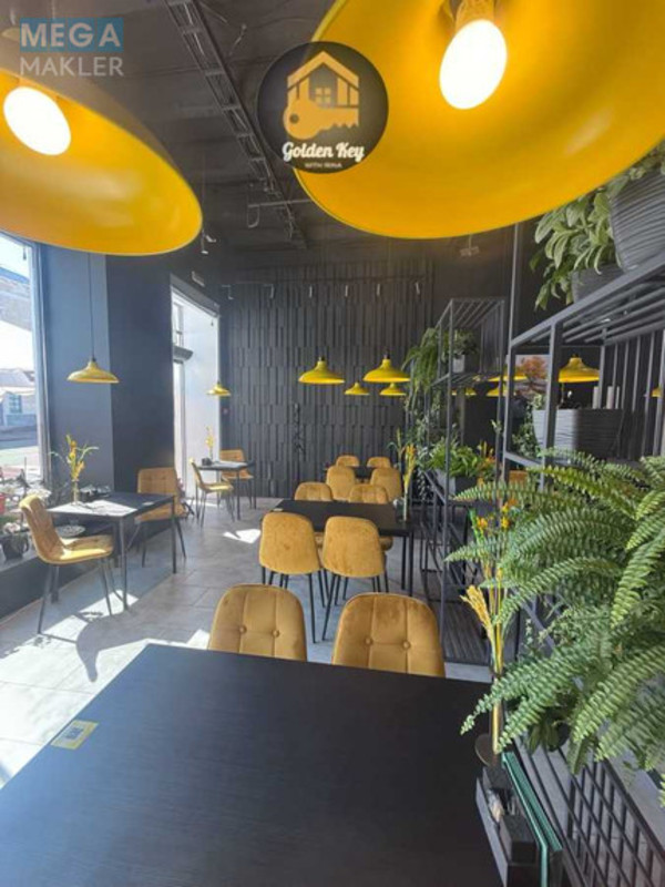 Продаж комерційної нерухомості, 802&nbsp;кв.м, <a class="location-link" href="/kiev/" title="Недвижимость Київ">Київ</a>, <a class="location-link" href="/kiev/podolskij/" title="Недвижимость Подільський район">Подільський р-н</a>, Контрактова пл., 2/1 (изображение 6)