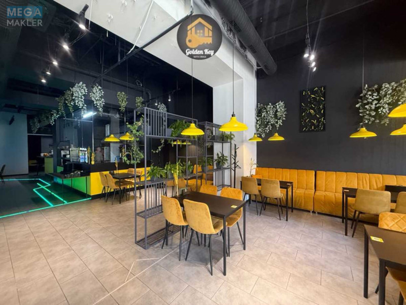 Продаж комерційної нерухомості, 802&nbsp;кв.м, <a class="location-link" href="/kiev/" title="Недвижимость Київ">Київ</a>, <a class="location-link" href="/kiev/podolskij/" title="Недвижимость Подільський район">Подільський р-н</a>, Контрактова пл., 2/1 (изображение 8)