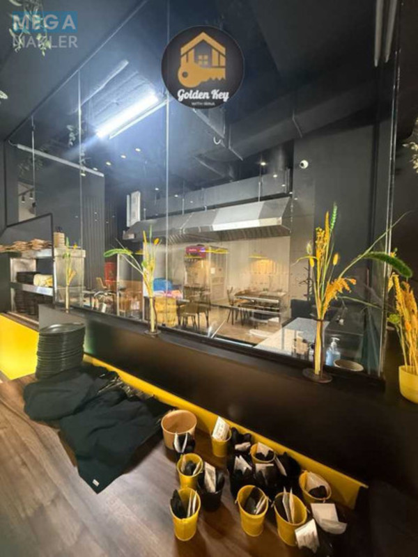 Продаж комерційної нерухомості, 802&nbsp;кв.м, <a class="location-link" href="/kiev/" title="Недвижимость Київ">Київ</a>, <a class="location-link" href="/kiev/podolskij/" title="Недвижимость Подільський район">Подільський р-н</a>, Контрактова пл., 2/1 (изображение 16)