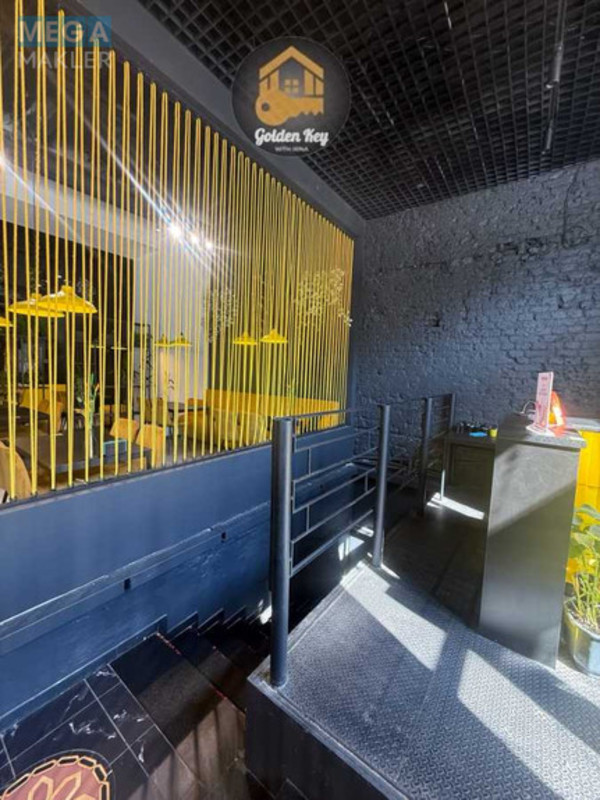 Продаж комерційної нерухомості, 802&nbsp;кв.м, <a class="location-link" href="/kiev/" title="Недвижимость Київ">Київ</a>, <a class="location-link" href="/kiev/podolskij/" title="Недвижимость Подільський район">Подільський р-н</a>, Контрактова пл., 2/1 (изображение 23)