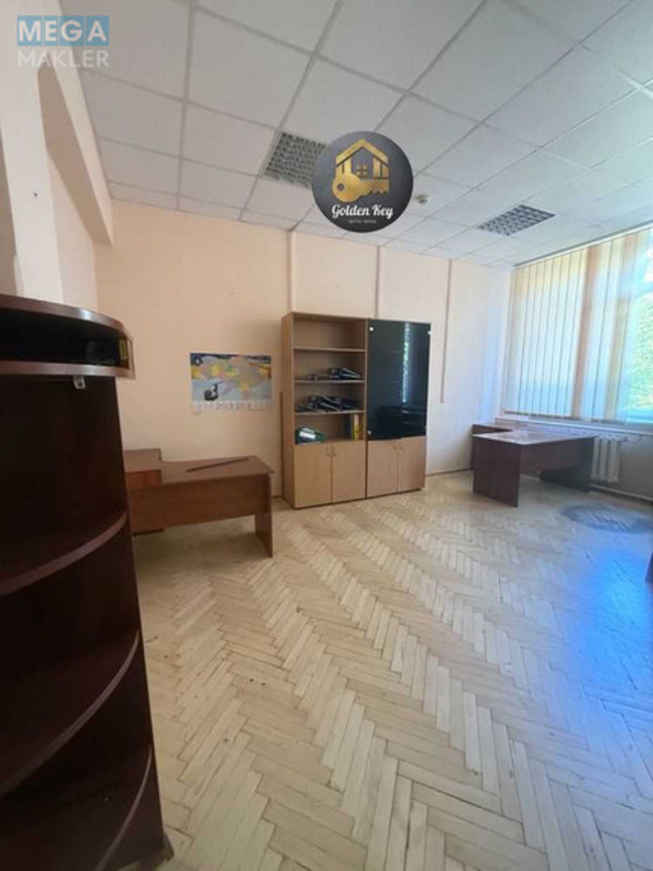 Оренда комерційної нерухомості, 33,60&nbsp;кв.м, под офис, <a class="location-link" href="/kiev/" title="Недвижимость Київ">Київ</a>, <a class="location-link" href="/kiev/pecherskij/" title="Недвижимость Печерський район">Печерський р-н</a>, Євгена Коновальця вул., 31 (изображение 2)
