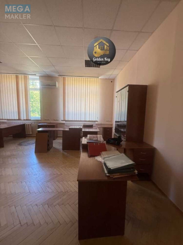 Оренда комерційної нерухомості, 33,60&nbsp;кв.м, под офис, <a class="location-link" href="/kiev/" title="Недвижимость Київ">Київ</a>, <a class="location-link" href="/kiev/pecherskij/" title="Недвижимость Печерський район">Печерський р-н</a>, Євгена Коновальця вул., 31 (изображение 4)