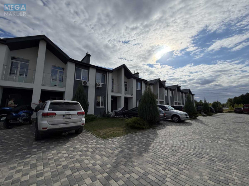 Продаж дома, 2&nbsp;поверху, 99&nbsp;кв.м, 3&nbsp;кімнати, ділянка 1,90&nbsp;сотка, <a class="location-link" href="/pogreby-selo-kv-brovarskij-rajon/" title="Недвижимость Погреби">Погреби</a>, Грушевського, 16а (изображение 2)