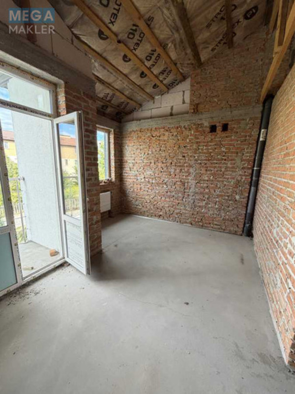 Продаж дома, 2&nbsp;поверху, 99&nbsp;кв.м, 3&nbsp;кімнати, ділянка 1,90&nbsp;сотка, <a class="location-link" href="/pogreby-selo-kv-brovarskij-rajon/" title="Недвижимость Погреби">Погреби</a>, Грушевського, 16а (изображение 7)