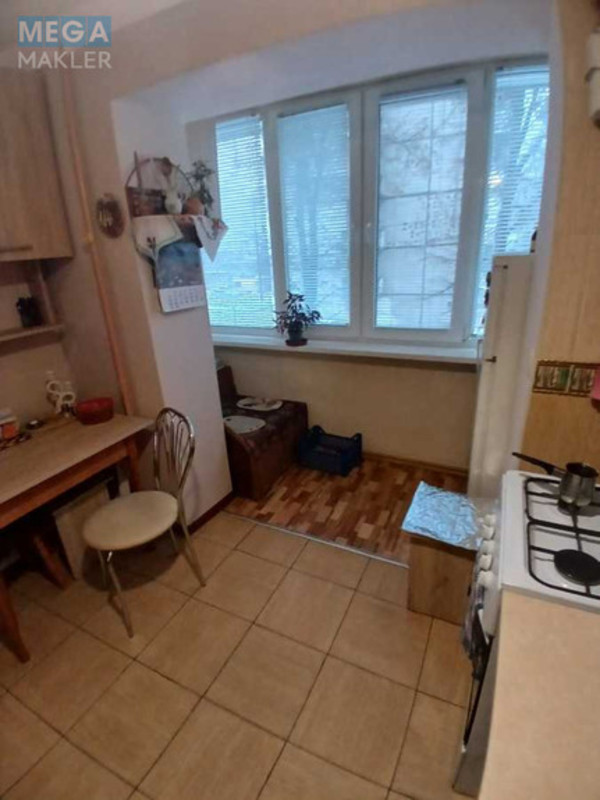 Оренда 1 кімнатної квартири, <a class="location-link" href="/kiev/" title="Недвижимость Київ">Київ</a>, <a class="location-link" href="/kiev/svyatoshinskij/" title="Недвижимость Святошинський район">Святошинський р-н</a>, Зодчих вул., 60 (изображение 6)