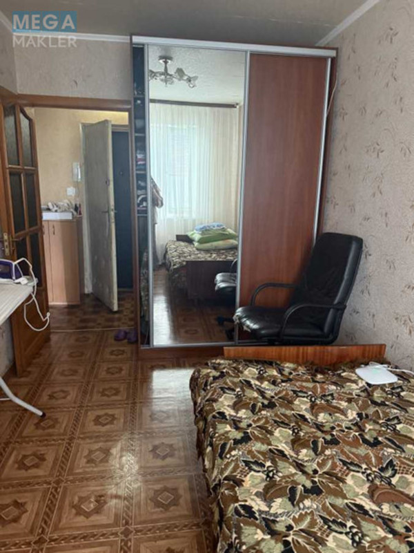 Продаж 2 кімнатної квартири (45/28/6), 9 пов. 9 пов. будинку, <a class="location-link" href="/kiev/" title="Недвижимость Київ">Київ</a>, <a class="location-link" href="/kiev/svyatoshinskij/" title="Недвижимость Святошинський район">Святошинський р-н</a>, Симиренко ул., 14/9 (изображение 5)