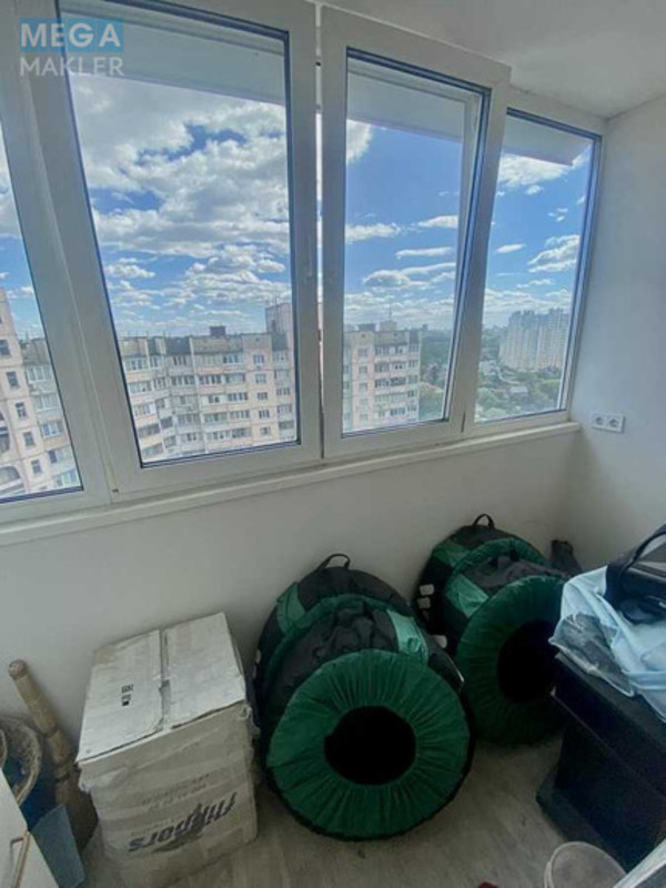 Продаж 2 кімнатної квартири (52/28/8), 16 пов. 16 пов. будинку, <a class="location-link" href="/kiev/" title="Недвижимость Київ">Київ</a>, <a class="location-link" href="/kiev/podolskij/" title="Недвижимость Подільський район">Подільський р-н</a>, Натальи Ужвий ул., 7 (изображение 7)