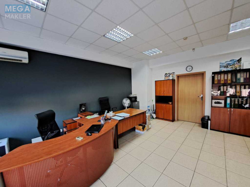 Оренда комерційної нерухомості, 33&nbsp;кв.м, под офис, <a class="location-link" href="/kiev/" title="Недвижимость Київ">Київ</a>, <a class="location-link" href="/kiev/dneprovskij/" title="Недвижимость Дніпровський район">Дніпровський р-н</a>, Евгения Сверстюка ул., 11Б (изображение 3)