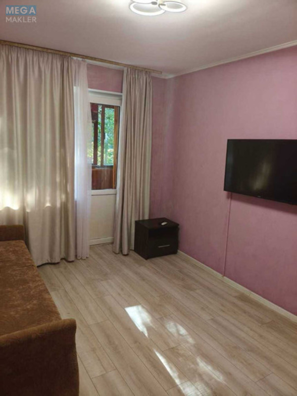 Продаж 3 кімнатної квартири (56/?/6), 2 пов. 5 пов. будинку, <a class="location-link" href="/kiev/" title="Недвижимость Київ">Київ</a>, <a class="location-link" href="/kiev/solomenskij/" title="Недвижимость Солом'янський район">Солом'янський р-н</a>, Чоколовский бульв., 35 (изображение 12)