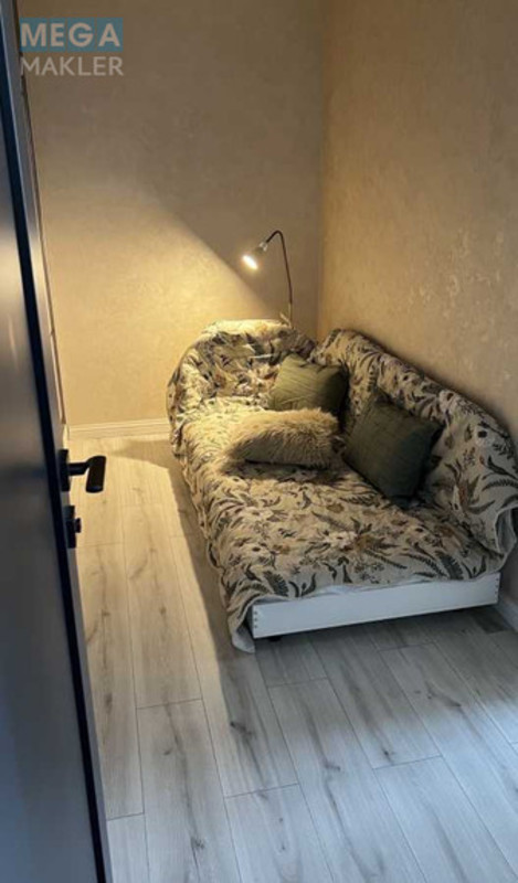 Оренда 2 кімнатної квартири, <a class="location-link" href="/kiev/" title="Недвижимость Київ">Київ</a>, <a class="location-link" href="/kiev/dneprovskij/" title="Недвижимость Дніпровський район">Дніпровський р-н</a>, Микільсько-Слобідська вул., 15 (изображение 9)