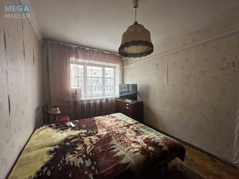 Оренда 2 кімнатної квартири, <a class="location-link" href="/kiev/" title="Недвижимость Київ">Київ</a>, <a class="location-link" href="/kiev/pecherskij/" title="Недвижимость Печерський район">Печерський р-н</a>, Леси Украинки бульв., 28 (изображение 4)