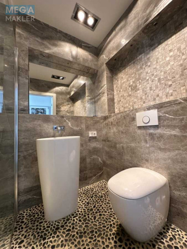 Оренда 2 кімнатної квартири, <a class="location-link" href="/kiev/" title="Недвижимость Київ">Київ</a>, <a class="location-link" href="/kiev/goloseevskij/" title="Недвижимость Голосіївський район">Голосіївський р-н</a>, Феодосийская ул., 1 (изображение 11)
