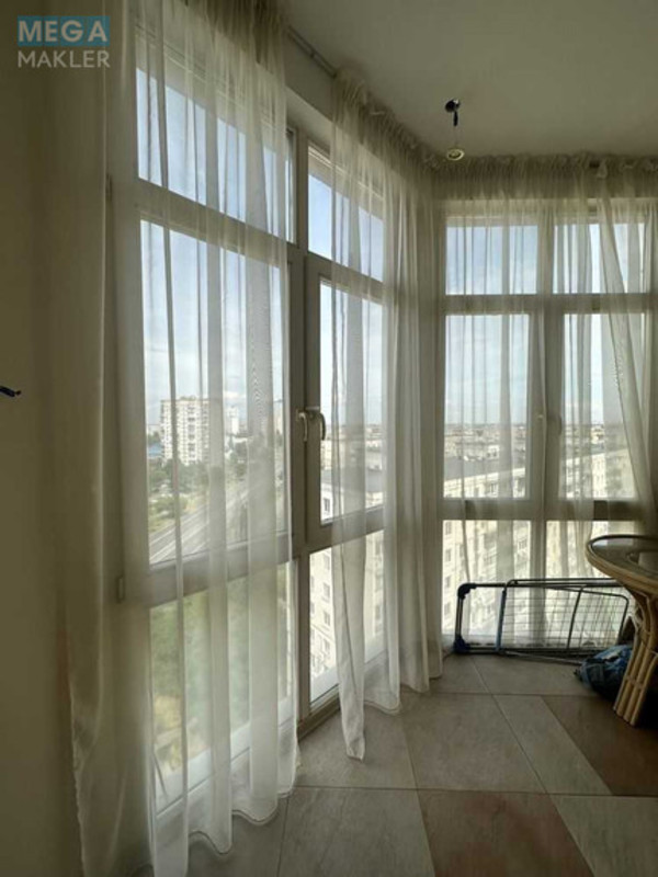 Продаж 3 кімнатної квартири (109/63/15), 10 пов. 15 пов. будинку, <a class="location-link" href="/kiev/" title="Недвижимость Київ">Київ</a>, <a class="location-link" href="/kiev/obolonskij/" title="Недвижимость Оболонський район">Оболонський р-н</a>, Героев Сталинграда просп., 26а (изображение 3)