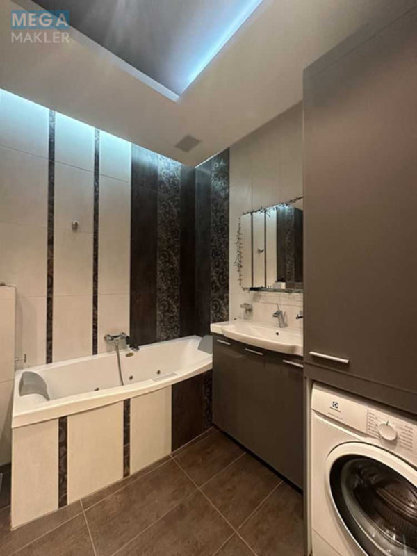 Продаж 3 кімнатної квартири (109/63/15), 10 пов. 15 пов. будинку, <a class="location-link" href="/kiev/" title="Недвижимость Київ">Київ</a>, <a class="location-link" href="/kiev/obolonskij/" title="Недвижимость Оболонський район">Оболонський р-н</a>, Героев Сталинграда просп., 26а (изображение 12)