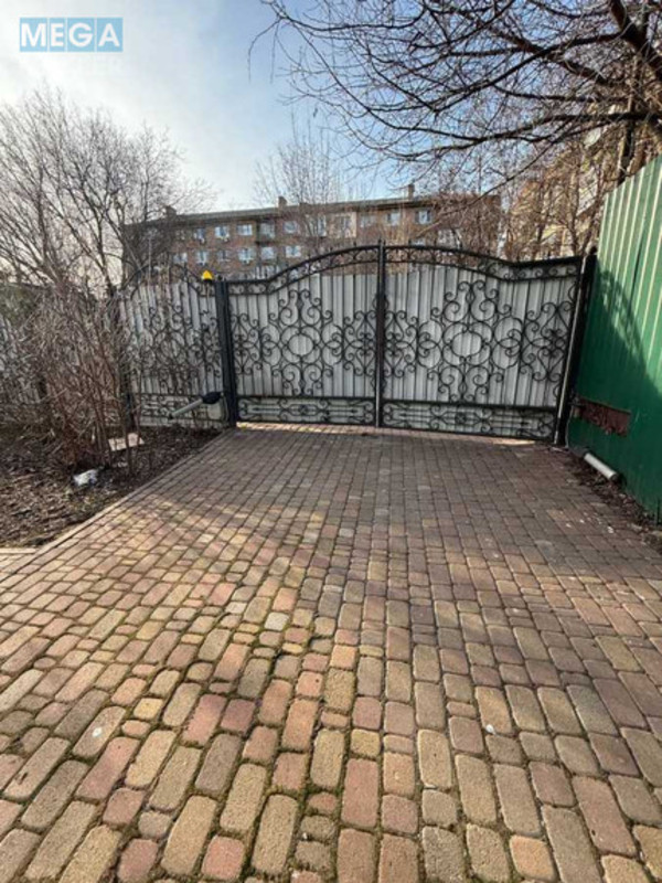 Продаж окремої будівлі/побудови, 470,60&nbsp;кв.м, <a class="location-link" href="/kiev/" title="Недвижимость Київ">Київ</a>, <a class="location-link" href="/kiev/shevchenkovskij/" title="Недвижимость Шевченківський район">Шевченківський р-н</a>, Тропинина ул., 4Б (изображение 3)