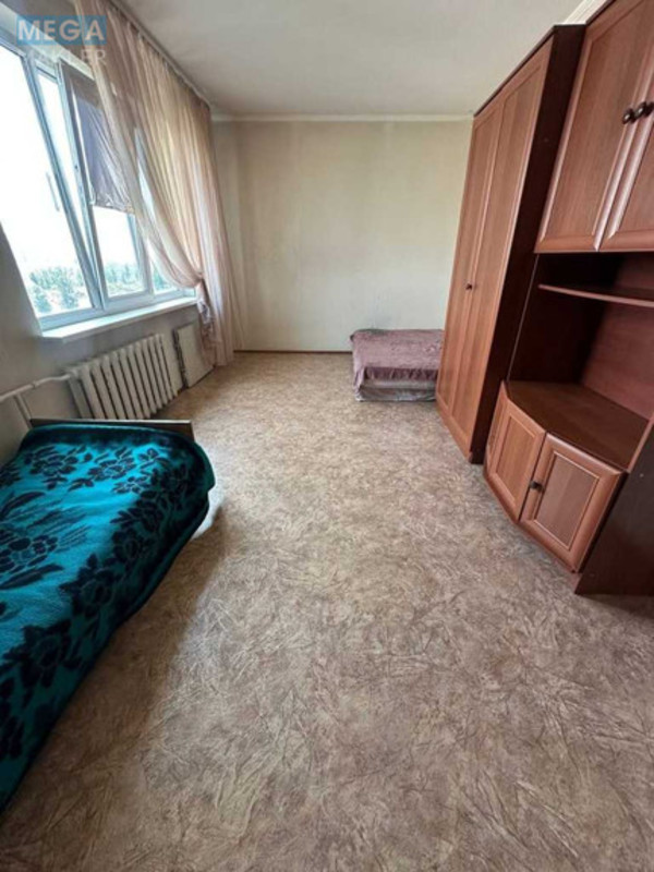 Оренда 3 кімнатної квартири, <a class="location-link" href="/kiev/" title="Недвижимость Київ">Київ</a>, <a class="location-link" href="/kiev/svyatoshinskij/" title="Недвижимость Святошинський район">Святошинський р-н</a>, Гната Юры ул., 14 (изображение 3)