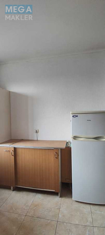 Оренда 3 кімнатної квартири, <a class="location-link" href="/kiev/" title="Недвижимость Київ">Київ</a>, <a class="location-link" href="/kiev/svyatoshinskij/" title="Недвижимость Святошинський район">Святошинський р-н</a>, Гната Юры ул., 14 (изображение 10)