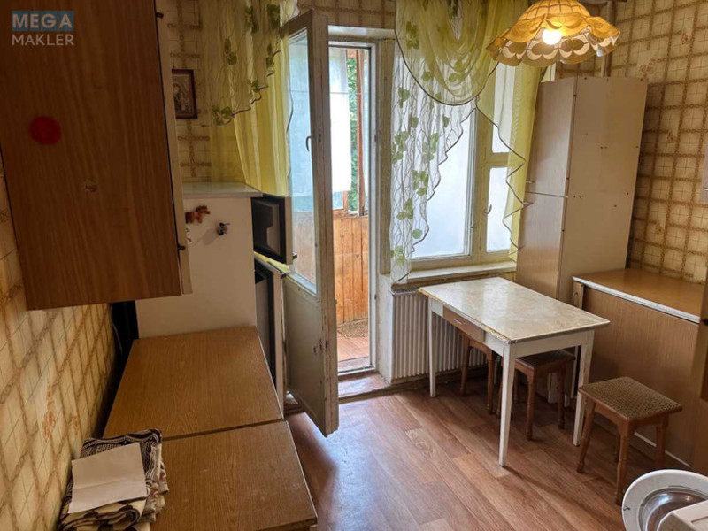 Оренда 1 кімнатної квартири, <a class="location-link" href="/kiev/" title="Недвижимость Київ">Київ</a>, <a class="location-link" href="/kiev/svyatoshinskij/" title="Недвижимость Святошинський район">Святошинський р-н</a>, Гната Юры ул., 14в (изображение 6)