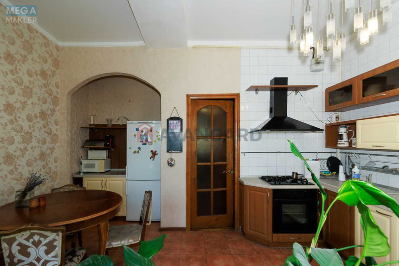 Продаж 4 кімнатної квартири (111,8/68/17,2), 3 пов. 3 пов. будинку, <a class="location-link" href="/kiev/" title="Недвижимость Київ">Київ</a>, <a class="location-link" href="/kiev/pecherskij/" title="Недвижимость Печерський район">Печерський р-н</a>, Михаила Бойчука ул., 1А (изображение 15)