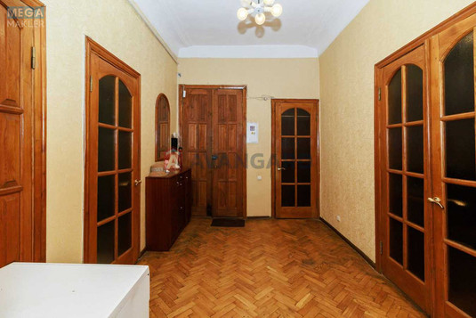 Продаж 4 кімнатної квартири (111,8/68/17,2), 3 пов. 3 пов. будинку, <a class="location-link" href="/kiev/" title="Недвижимость Київ">Київ</a>, <a class="location-link" href="/kiev/pecherskij/" title="Недвижимость Печерський район">Печерський р-н</a>, Михаила Бойчука ул., 1А (изображение 24)