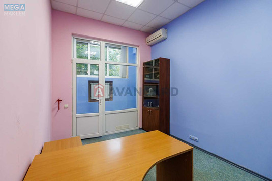 Продаж комерційної нерухомості, 116&nbsp;кв.м, под офис, <a class="location-link" href="/kiev/" title="Недвижимость Київ">Київ</a>, <a class="location-link" href="/kiev/shevchenkovskij/" title="Недвижимость Шевченківський район">Шевченківський р-н</a>, Грекова Академика ул., 3к1 (изображение 10)