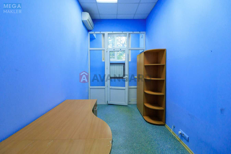 Продаж комерційної нерухомості, 116&nbsp;кв.м, под офис, <a class="location-link" href="/kiev/" title="Недвижимость Київ">Київ</a>, <a class="location-link" href="/kiev/shevchenkovskij/" title="Недвижимость Шевченківський район">Шевченківський р-н</a>, Грекова Академика ул., 3к1 (изображение 14)
