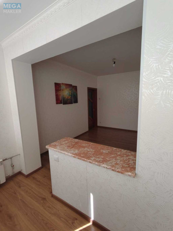 Продаж 3 кімнатної квартири (72,9/?/8,5), 12 пов. 16 пов. будинку, <a class="location-link" href="/kiev/" title="Недвижимость Київ">Київ</a>, <a class="location-link" href="/kiev/obolonskij/" title="Недвижимость Оболонський район">Оболонський р-н</a>, Озерна вул., 18 (изображение 2)