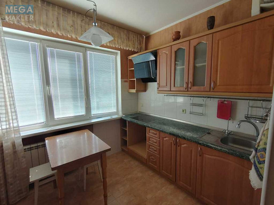 Продаж 3 кімнатної квартири (72,9/?/8,5), 12 пов. 16 пов. будинку, <a class="location-link" href="/kiev/" title="Недвижимость Київ">Київ</a>, <a class="location-link" href="/kiev/obolonskij/" title="Недвижимость Оболонський район">Оболонський р-н</a>, Озерна вул., 18 (изображение 9)